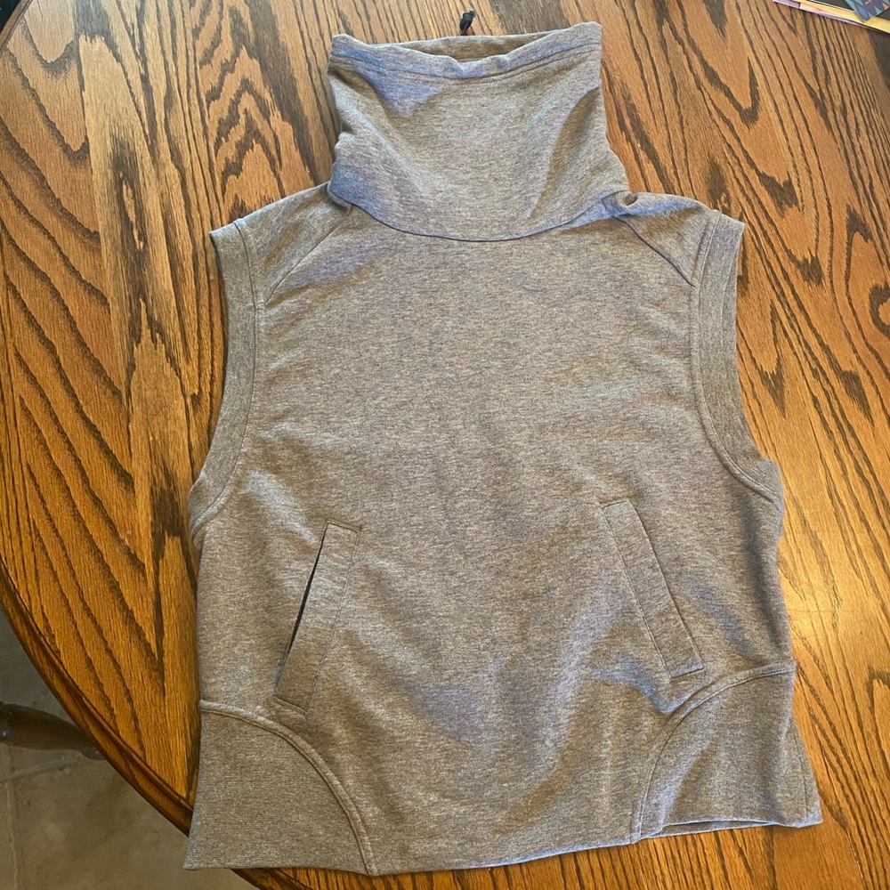 Nike Top - Picture 2 of 5